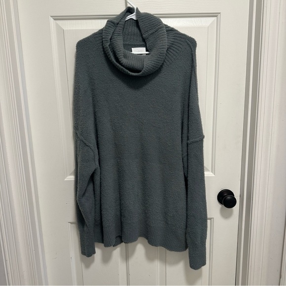 aerie Sweaters - Aerie Cowl Neck Oversized Green Sweater Size Medium